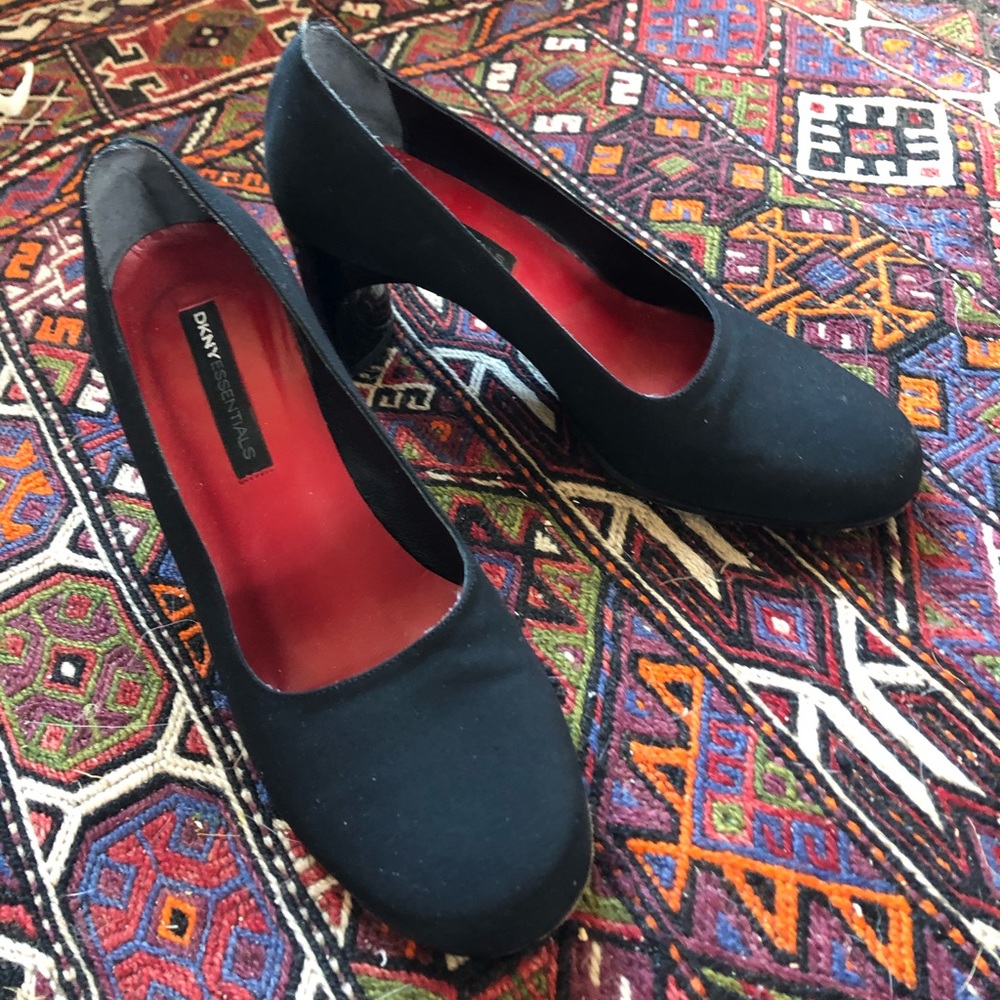 DKNY Pumps